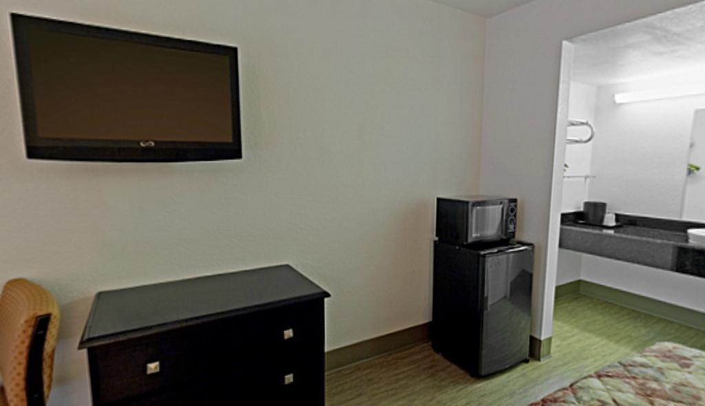 Econo Lodge Metropolis Rum bild